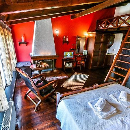 Oikoperiigitis Hotel แกร์กีนี ภายนอก รูปภาพ