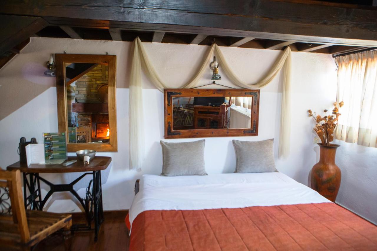 Oikoperiigitis Hotel แกร์กีนี ภายนอก รูปภาพ