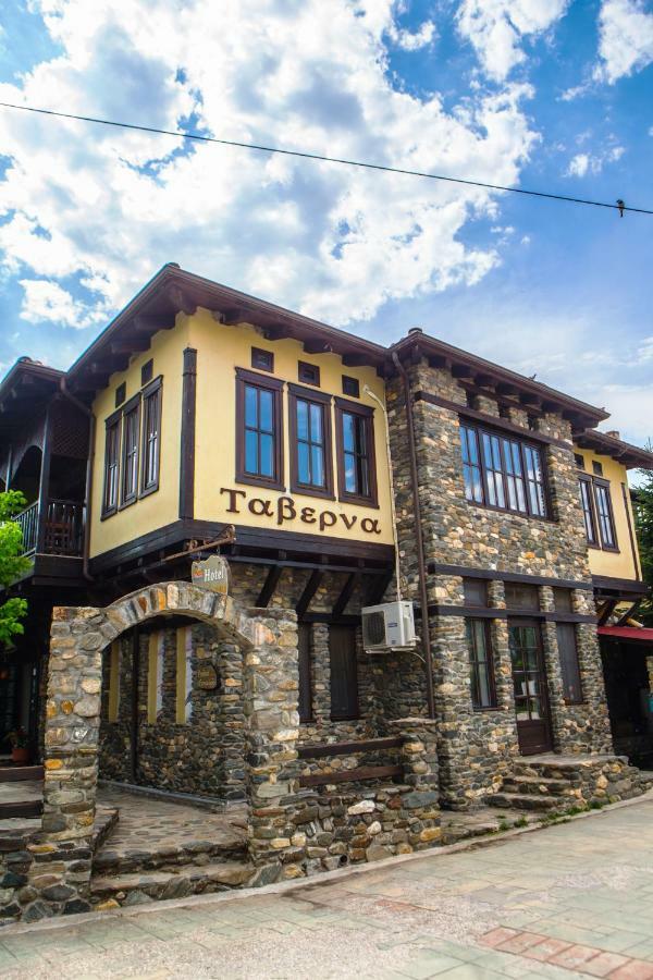 Oikoperiigitis Hotel แกร์กีนี ภายนอก รูปภาพ