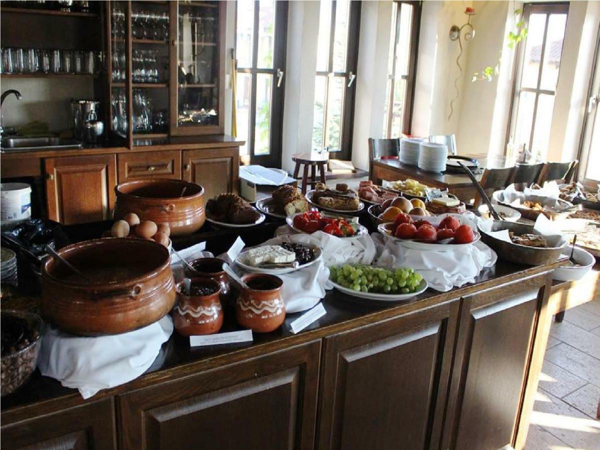 Oikoperiigitis Hotel แกร์กีนี ภายนอก รูปภาพ