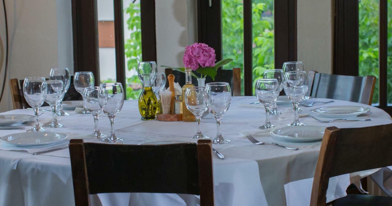 Oikoperiigitis Hotel แกร์กีนี ภายนอก รูปภาพ