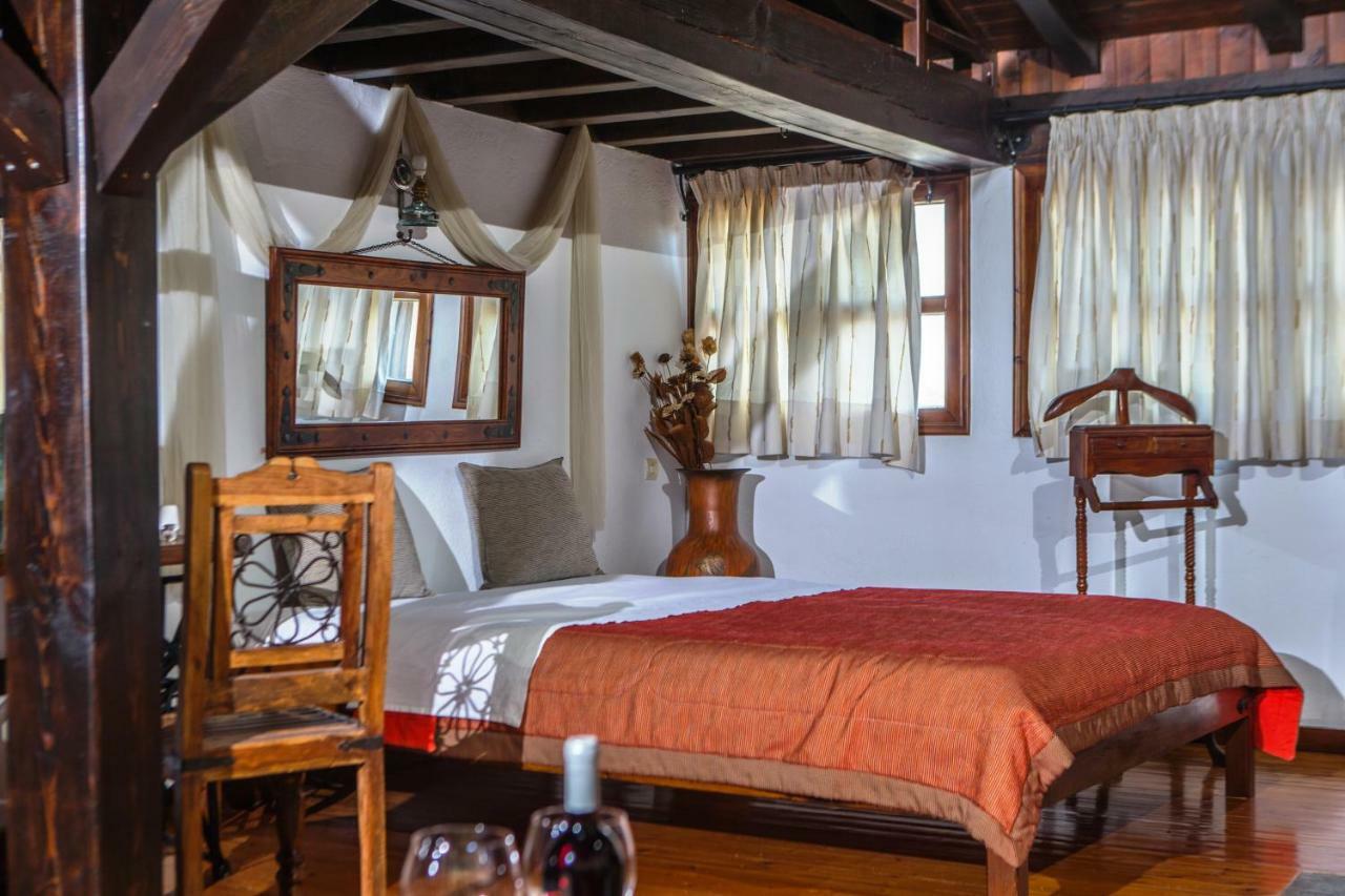 Oikoperiigitis Hotel แกร์กีนี ภายนอก รูปภาพ