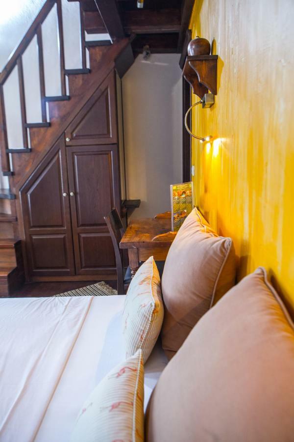 Oikoperiigitis Hotel แกร์กีนี ภายนอก รูปภาพ