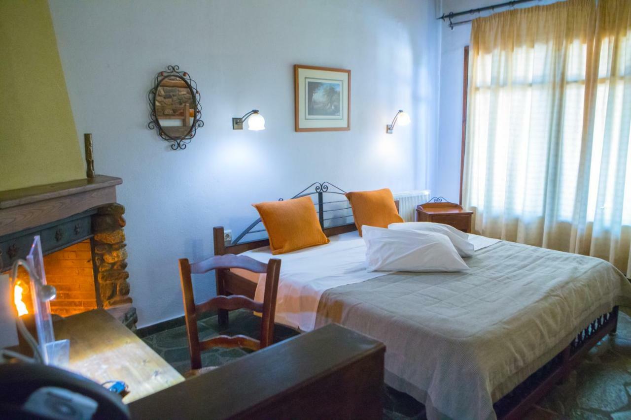 Oikoperiigitis Hotel แกร์กีนี ภายนอก รูปภาพ